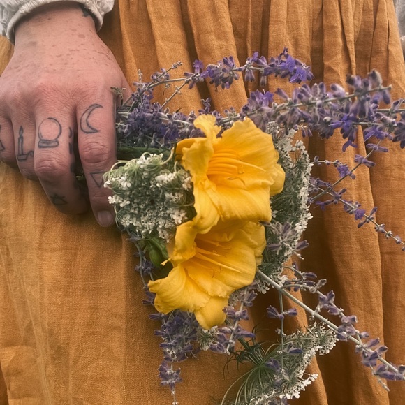 Meet your Posher, Holli - Picture 3 of 3